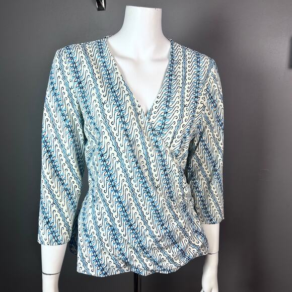 J. McLaughlin top Large faux wrap long sleeve v-neck cream blue stretch slimming - Picture 3 of 8